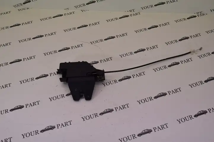 BMW 3 E90 E91 (2005 - 2012)  7840617 Замок задней крышки