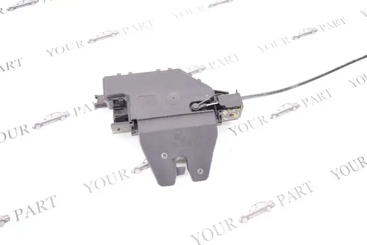 BMW 3 E90 E91 (2005 - 2012)  7840617 Замок задней крышки