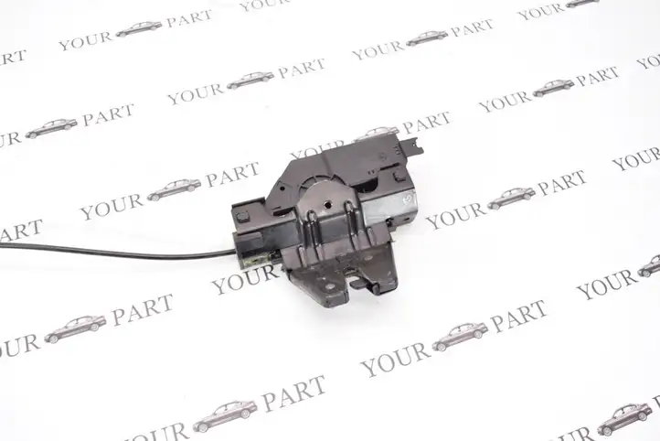 BMW 3 E90 E91 (2005 - 2012)  7840617 Замок задней крышки