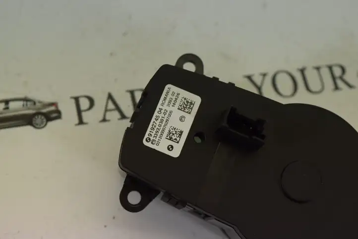 BMW X3 F25 (2010 - 2017) 9192745 Включатель фонарей — фото 5