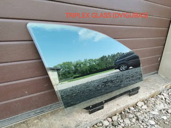 Mercedes-Benz GL X164 (2006 - 2012) 43R000440 Стекло задней двери — фото 1