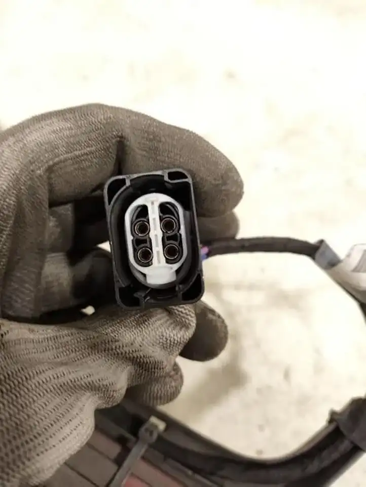 Rolls-Royce Ghost (2009 - 2014)  9155615 Другой проводник