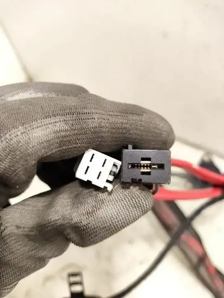 Rolls-Royce Ghost (2009 - 2014)  9155615 Другой проводник