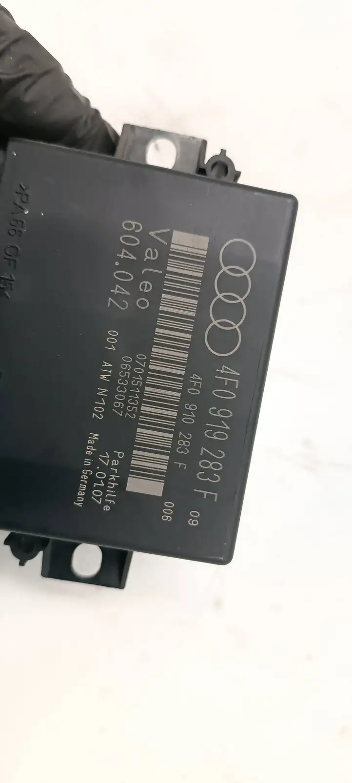 Audi Q7 4L (2005 - 2009) 4F0919283F Блок управления парктрониками — фото 3