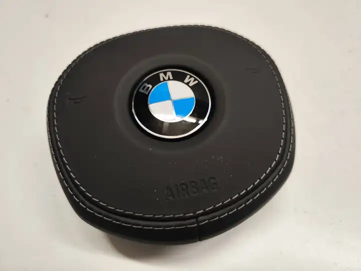 BMW 5 G30 G31 (2016 - ) 33809457402 Подушка безопасности руля — фото 1