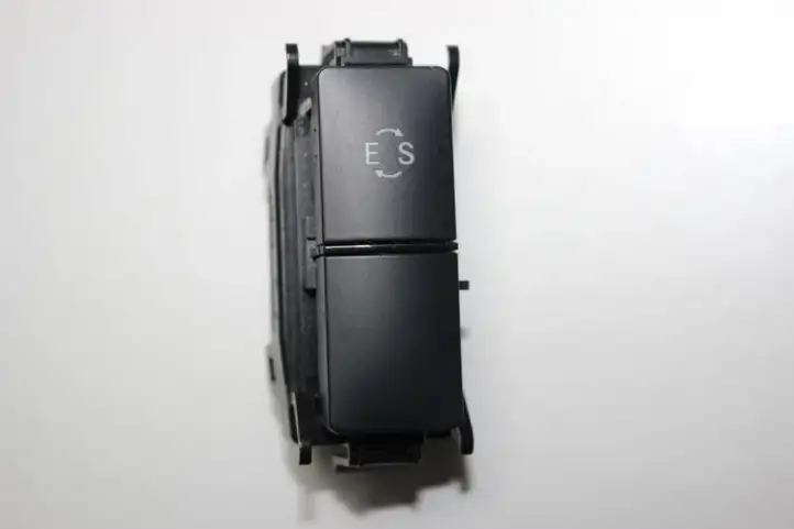 Mercedes-Benz E W212 (2009 - 2016) A2129051302 Другие включатели / ручки/ переключатели — фото 1