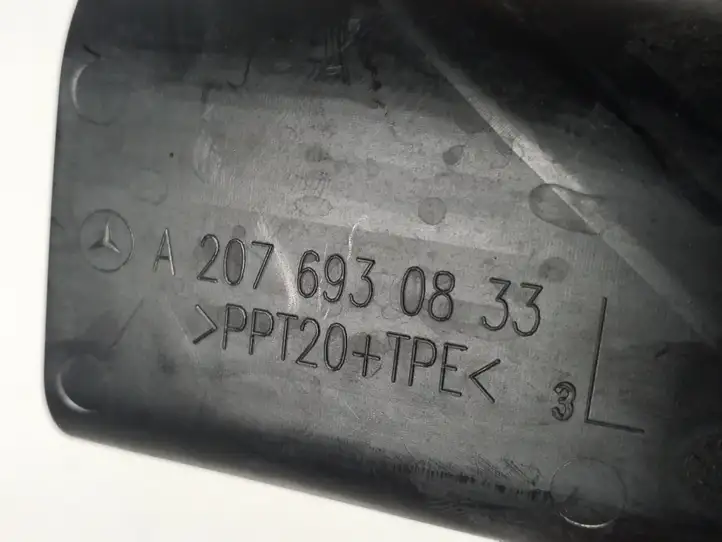 Mercedes-Benz E C207 W207 (2009 - 2017) A2076930833 Накладка стоек лобового стекла — фото 3