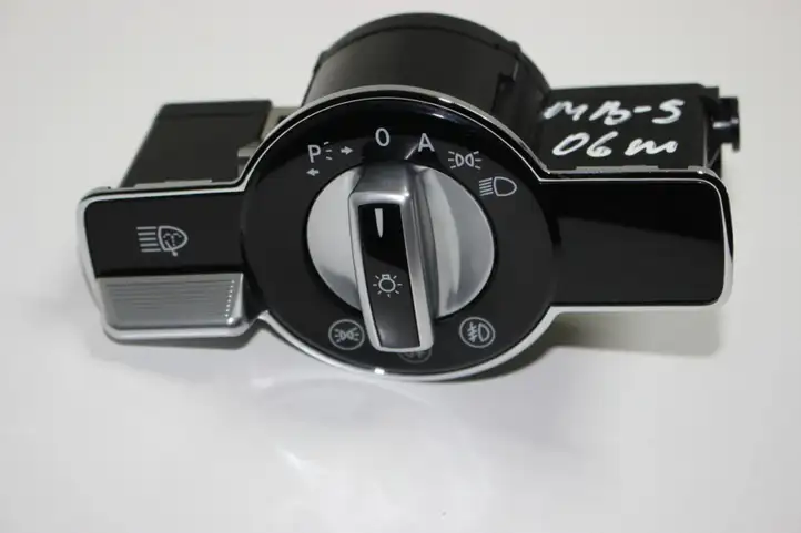 Mercedes-Benz S W221 (2005 - 2013) A2215451104 Включатель фонарей — фото 1