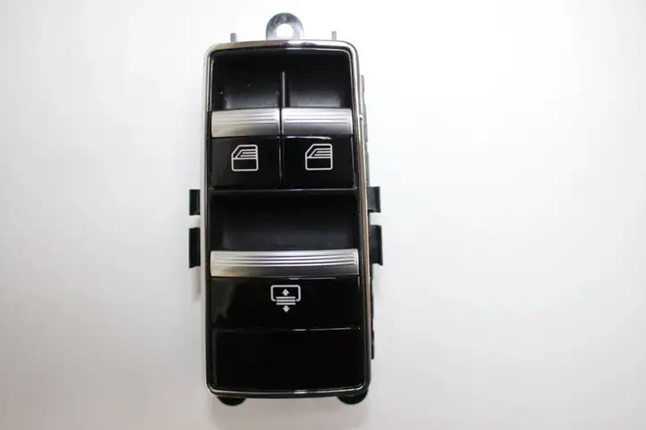 Mercedes-Benz S W221 (2005 - 2013) A2218709210 Блок кнопок стеклоподъемников — фото 1