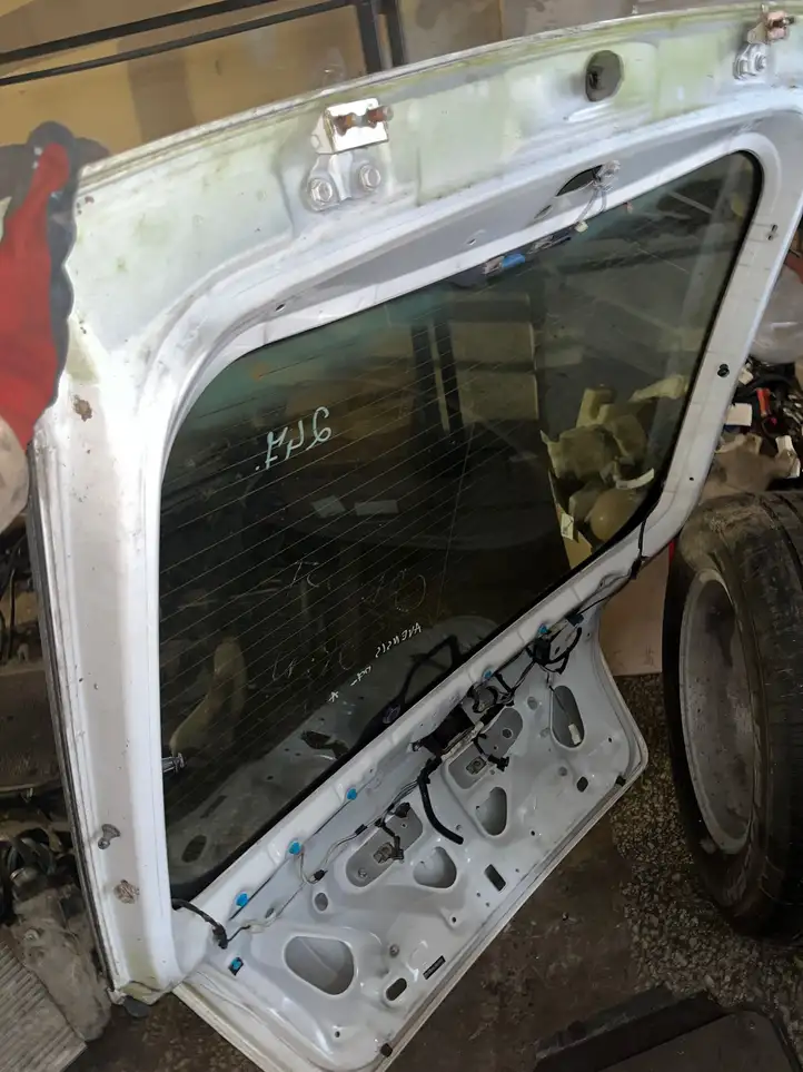 Toyota Avensis T250 (2006 - 2009) Крышка багажника — фото 5