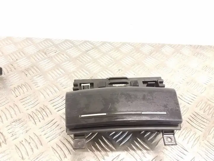 Audi A3/S3 8P (2004 - 2008) 8P0857951 Передняя пепельница — фото 1