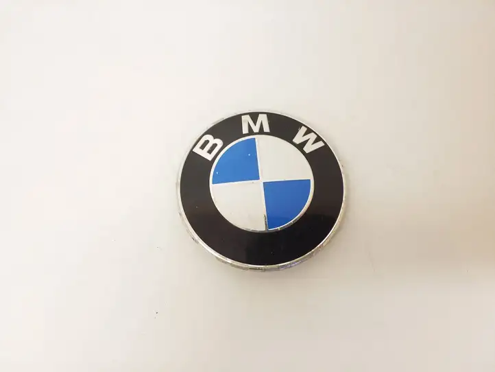 BMW 1 F20 F21 (2011 - 2019) 728875202 Эмблема производителя — фото 1