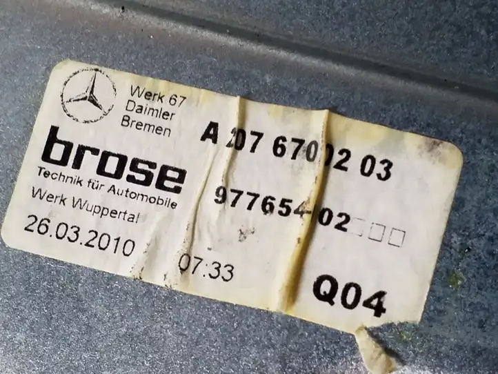 Mercedes-Benz E C207 W207 (2009 - 2017) A2076700203 Электродвигатель форточки — фото 3