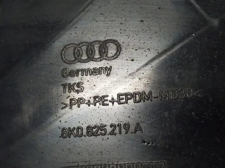 Audi A5 8T 8F (2007 - 2011) 8K0825219A Защита днища багажника — фото 3
