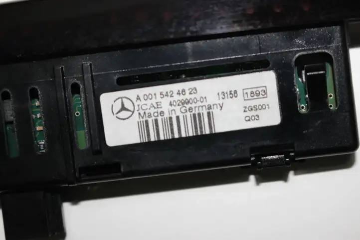 Mercedes-Benz E W212 (2009 - 2016) A0015424623 Экран парктроника PDC — фото 3