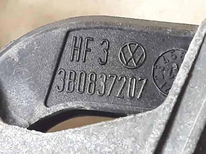Volkswagen PASSAT B5.5 (2001 - 2005) 3B0837207 Наружная ручка двери — фото 3