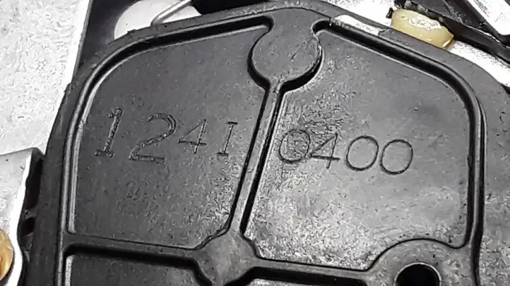 Toyota Avensis Verso (2004 - 2009) 370R Замок задней двери — фото 5