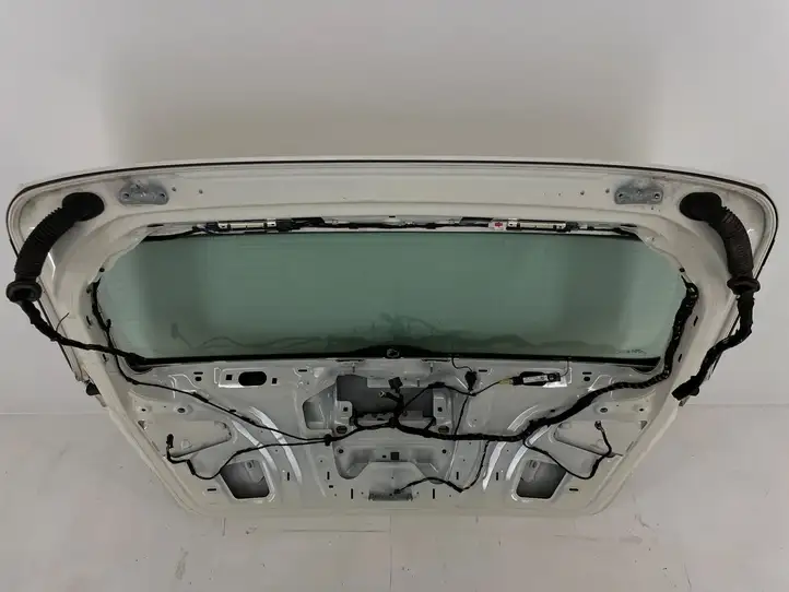 Audi A3/S3 8V (2012 - 2016) Крышка багажника — фото 11