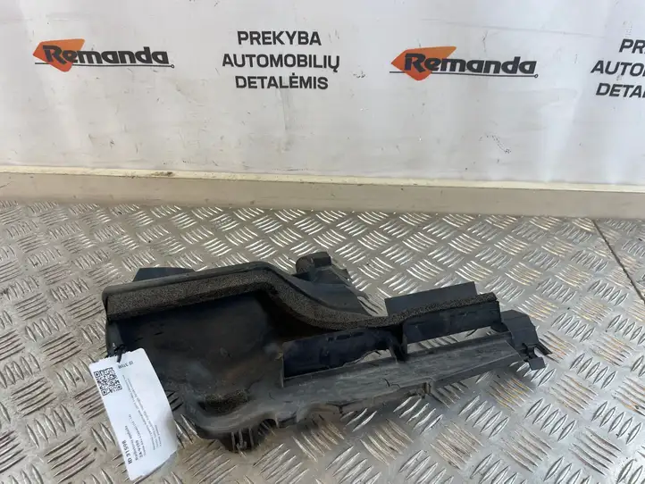 Toyota RAV 4 (XA40) (2012 - 2018) 1669536090 Облицовка радиатора — фото 2