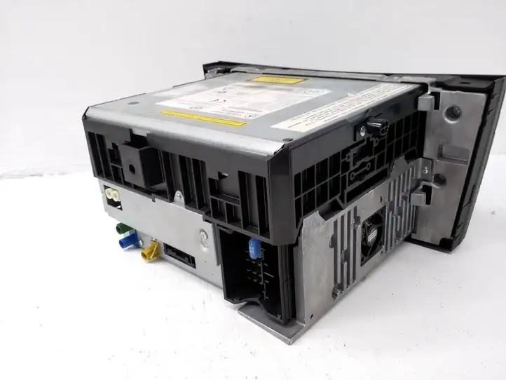 Mercedes-Benz CLS C219 (2003 - 2011)  A0009024701 Радио/ проигрыватель CD/DVD / навигация