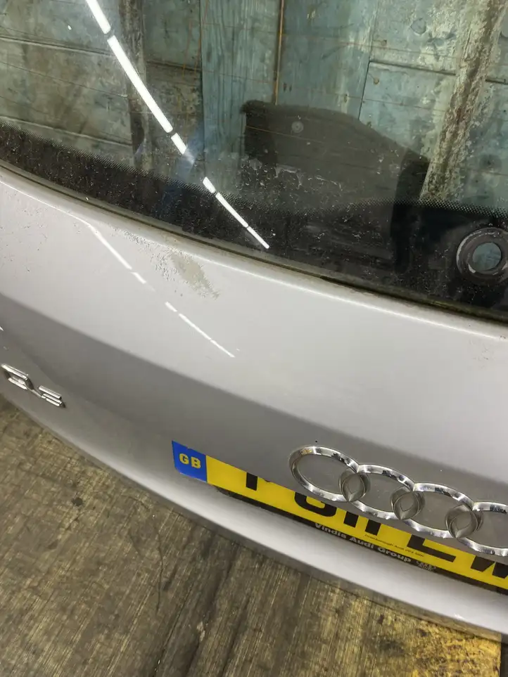 Audi Q5 (2008 - 2012)   Задняя крышка (багажника)