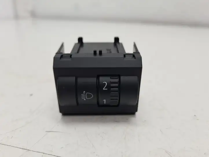 Skoda Fabia Mk3 (NJ) (2015 - 2021)  6V0941333 Включатель регулировки высоты фонарей