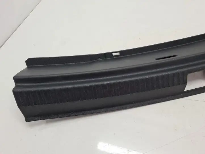 Skoda Fabia Mk3 (NJ) (2015 - 2021) 6V9863459A Отделка порога багажника — фото 3