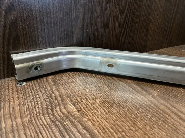 Volkswagen Caddy (2004 - 2010) 2K0843872H Накладка стекла двери — фото 4