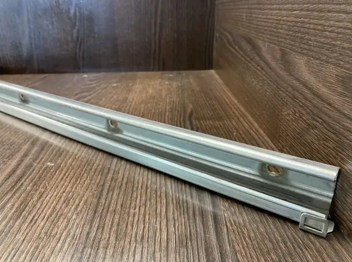 Volkswagen Caddy (2004 - 2010) 2K0843872H Накладка стекла двери — фото 8