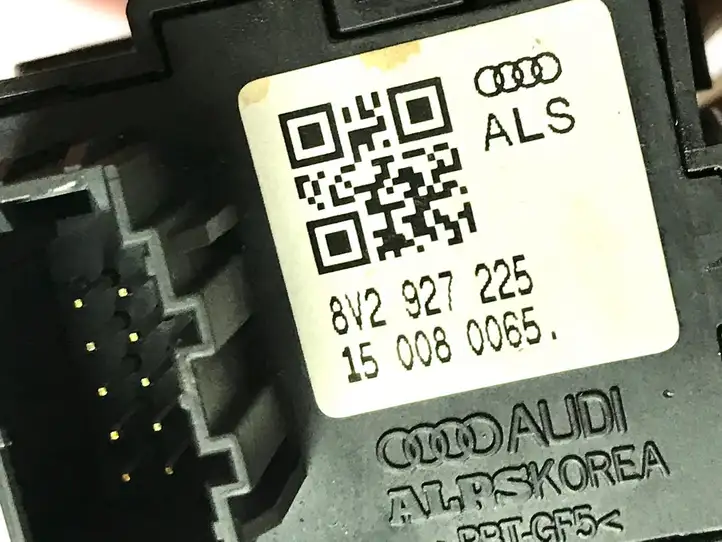 Audi A3/S3 8V (2012 - 2016) 8V2927225 Кнопка ручного тормоза — фото 4