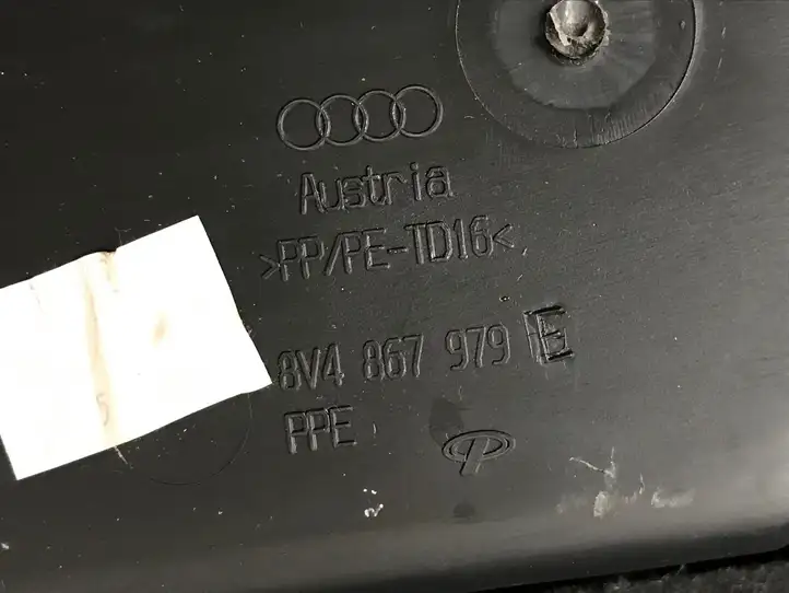 Audi A3/S3 8V (2012 - 2016) 8V4867979E Комплект обшивки крышки багажника — фото 3