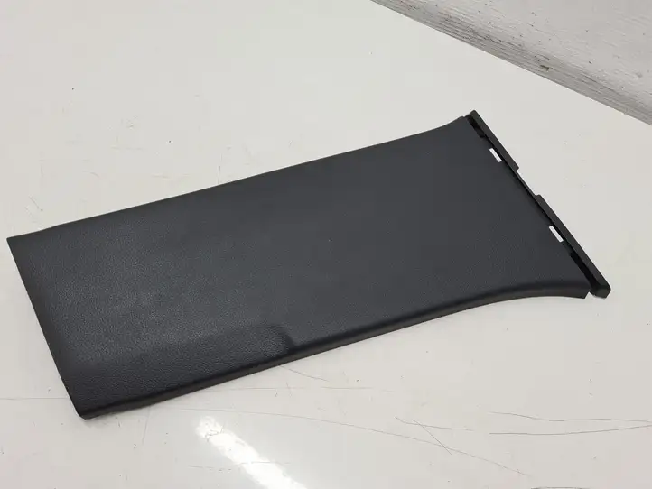 Skoda Fabia Mk3 (NJ) (2015 - 2021) 6V0867282 Нижняя обшивка стойки B — фото 2