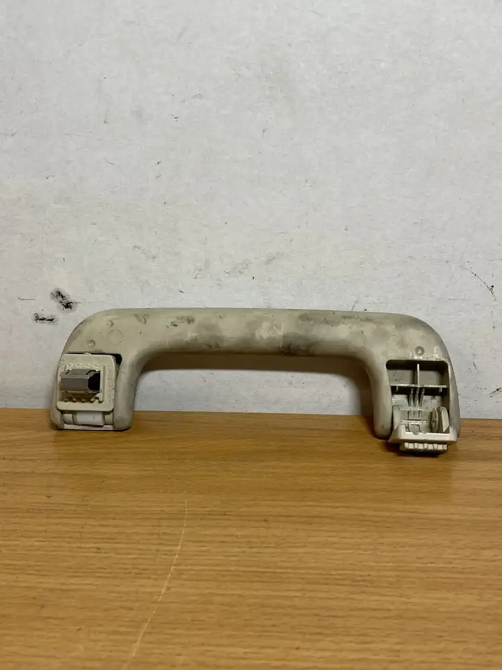 Audi A5 (2007 - 2011)  8K0857607 Передняя ручка