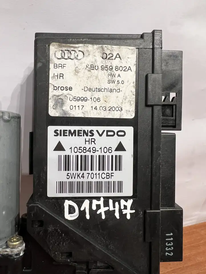 Audi A4 S4 B6 8E 8H (2000 - 2006) 105849106 Стеклоподъемник передней двери (комплект) — фото 3