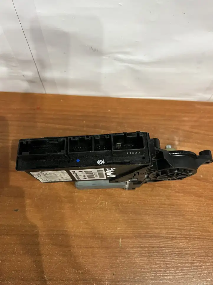 Audi A4 S4 B6 8E 8H (2000 - 2006) 105849106 Стеклоподъемник передней двери (комплект) — фото 4