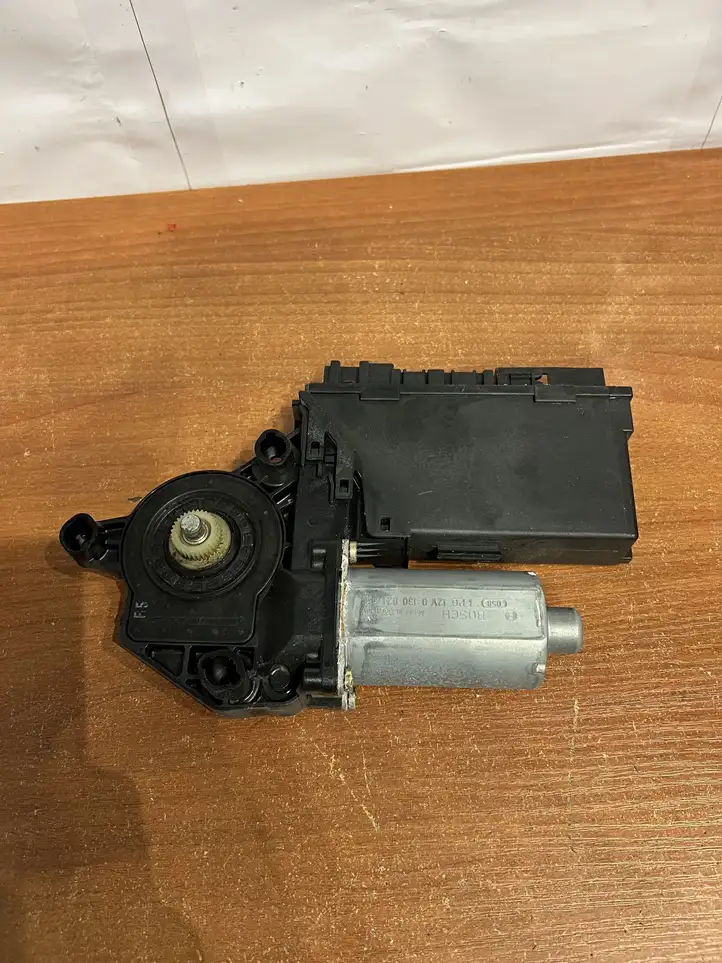 Audi A4 S4 B6 8E 8H (2000 - 2006) 105849106 Стеклоподъемник передней двери (комплект) — фото 5