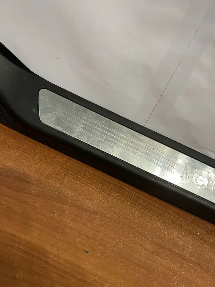 Mercedes-Benz E A207 (2010 - 2017) A2076800135 Наружная отделка заднего порога — фото 6