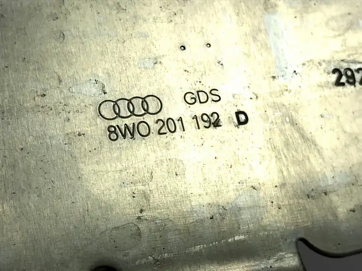 Audi A4 S4 B9 8W (2019 - ) 8W0201192D Прочие детали моторного отсека — фото 3