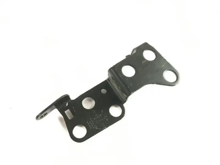 Audi A4 (2019 - )  8W0121305AH Другая деталь отсека двигателя