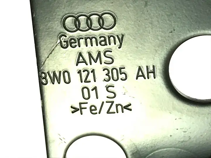 Audi A4 (2019 - )  8W0121305AH Другая деталь отсека двигателя