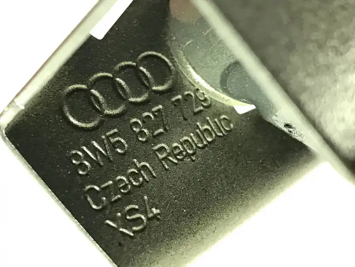 Audi A4 S4 B9 8W (2019 - ) 8W5827306A Петли крышки багажника — фото 4