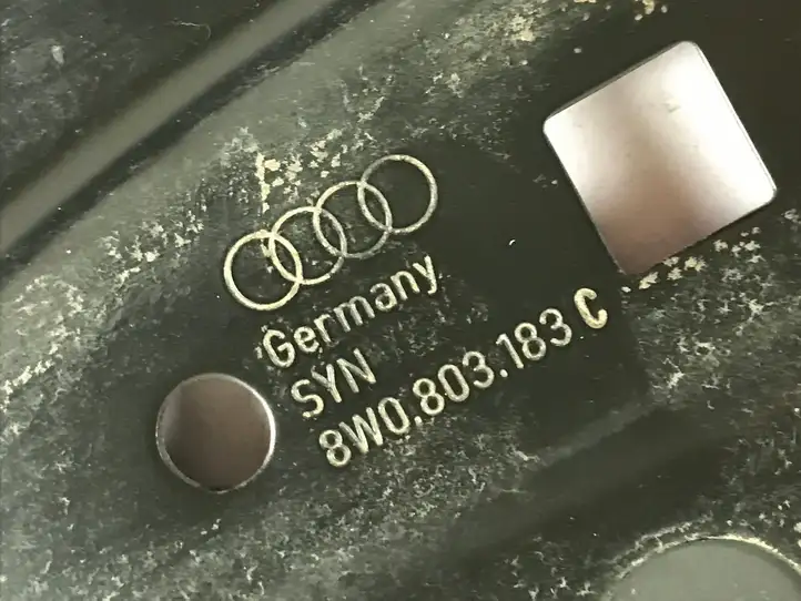 Audi A4 S4 B9 8W (2019 - ) 8W0803183C Прочие детали днища — фото 3