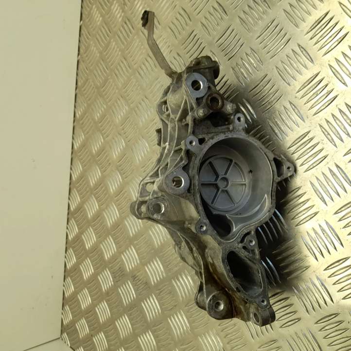 809398201 BMW X3M F97 EGR aušintuvo kronšteinas