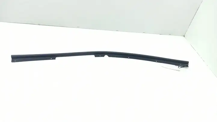 Mercedes-Benz C W204 (2007 - 2014) A2048810098 Уплотнитель подкапотного пространства — фото 2