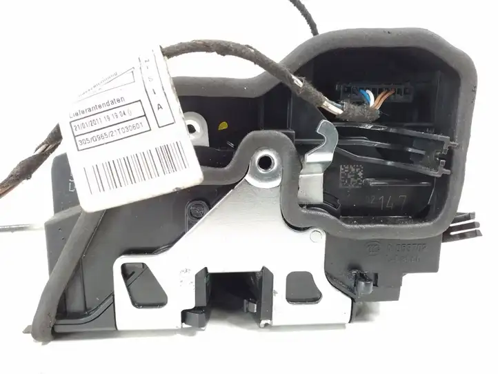 BMW 3 E90 E91 (2005 - 2012) 7202147 Замок задней двери — фото 2