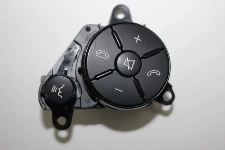Mercedes-Benz S W221 (2005 - 2013) A2218215851 Кнопки на рулевом колесе — фото 1