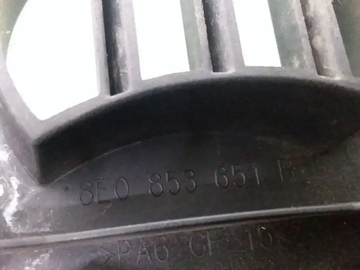 Audi A4 S4 B6 8E 8H (2000 - 2006) 8E0853651B Передняя решетка — фото 4