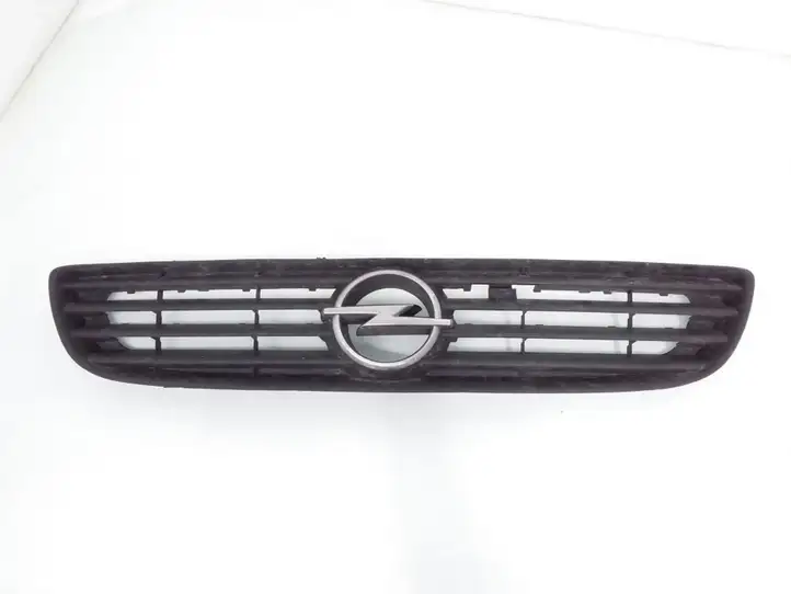 Opel Zafira A (1999 - 2003) 90580679 Передняя решетка — фото 1
