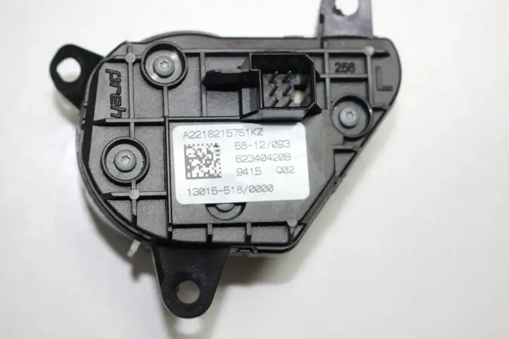 Mercedes-Benz S W221 (2005 - 2013) A2218215751 Кнопки на рулевом колесе — фото 2