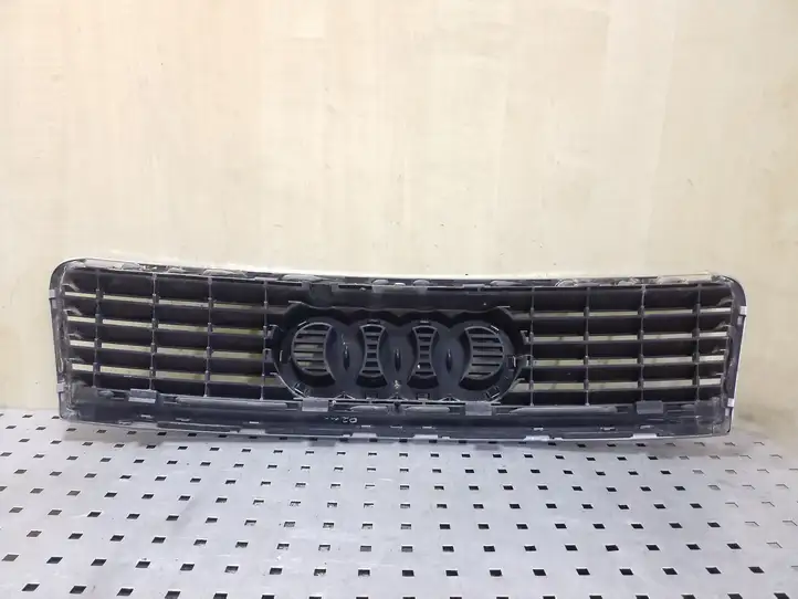 Audi A6 S6 C5 4B (2001 - 2004) 4B0853651F Передняя решетка — фото 3